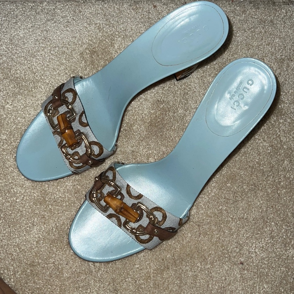 Gucci sky blue Heels